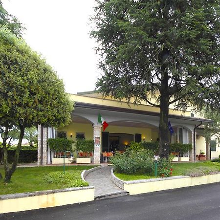 Albergo La Quiete Desenzano del Garda Dış mekan fotoğraf