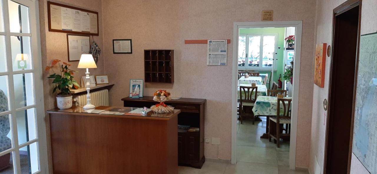 Albergo La Quiete Desenzano del Garda Dış mekan fotoğraf